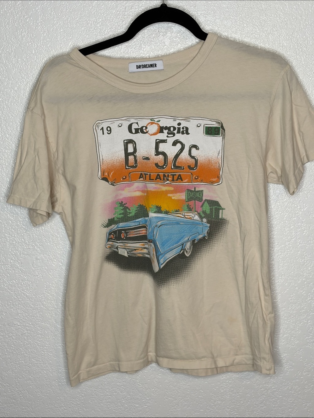 Daydreamer Cream B-52βs Georgia Love Shack Band Tee Size Medium